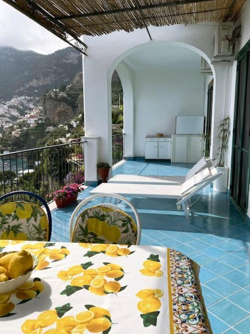 Casa Intiso - Two Double Bedroom Apartment Positano Exterior photo